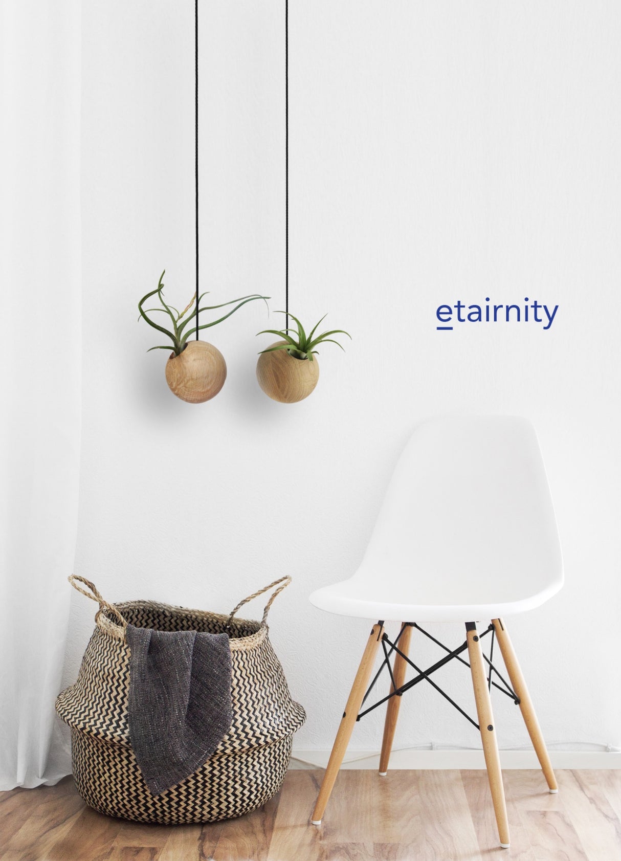 Sphère suspendue - Chêne clair